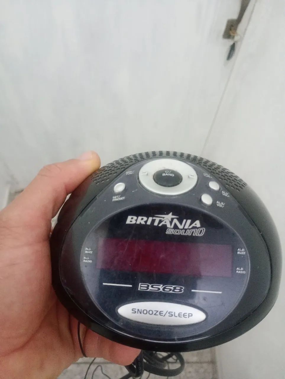 Rádio relógio Britânia 