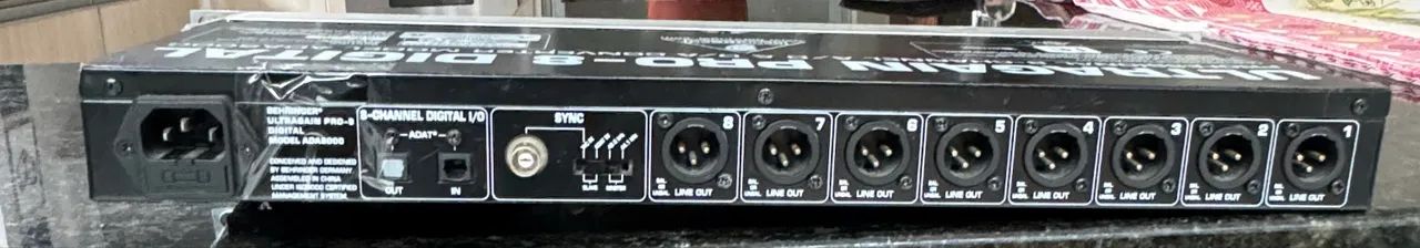 ADA 8000 BEHRINGER PRO-8 Digital - Foto 3
