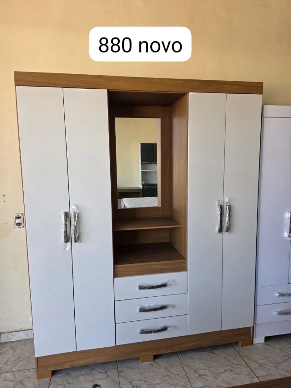 GUARDA ROUPA DE CASAL NOVO OFF WHITE