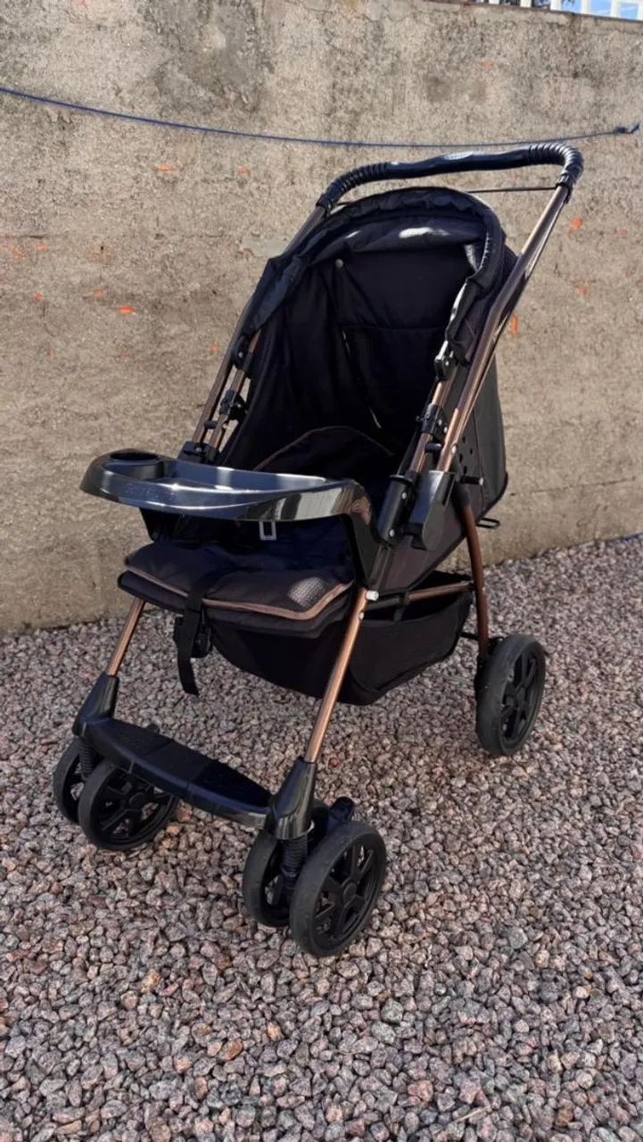 Carrinho Galzerano<br>Perfeito estado!<br>R$450<br>Entrega a combinar<br>R$450<br>Entrega a combinar