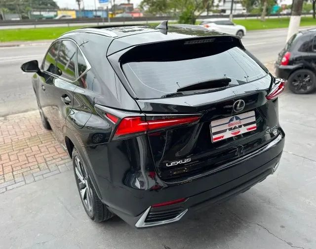 Lexus NX-300 H Luxury 2.5 16V Aut., foto 12 de 15