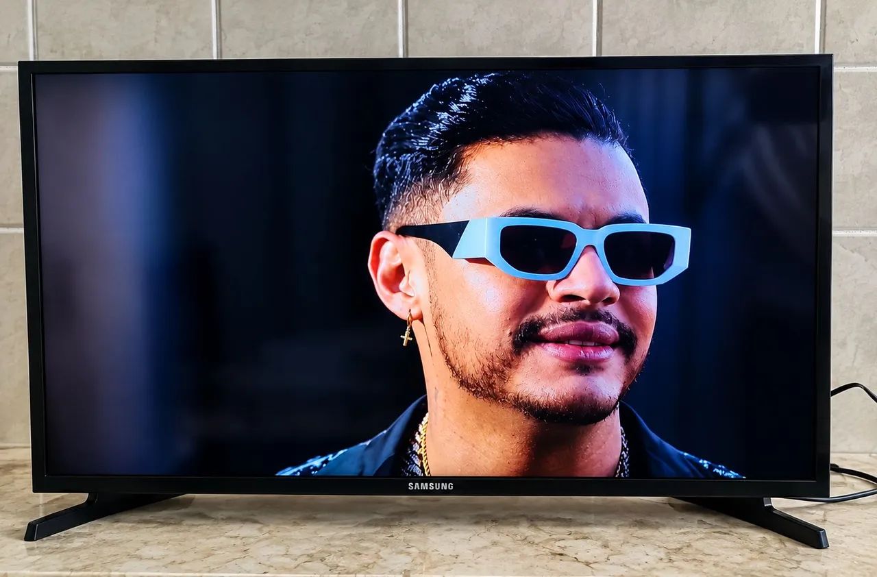 SMART TV SAMSUNG 32" EM ÓTIMO ESTADO!