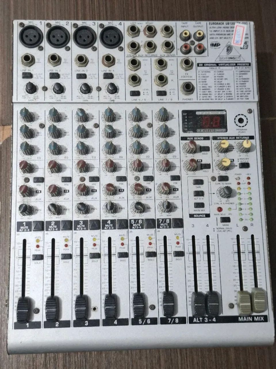 Mesa de som behringer