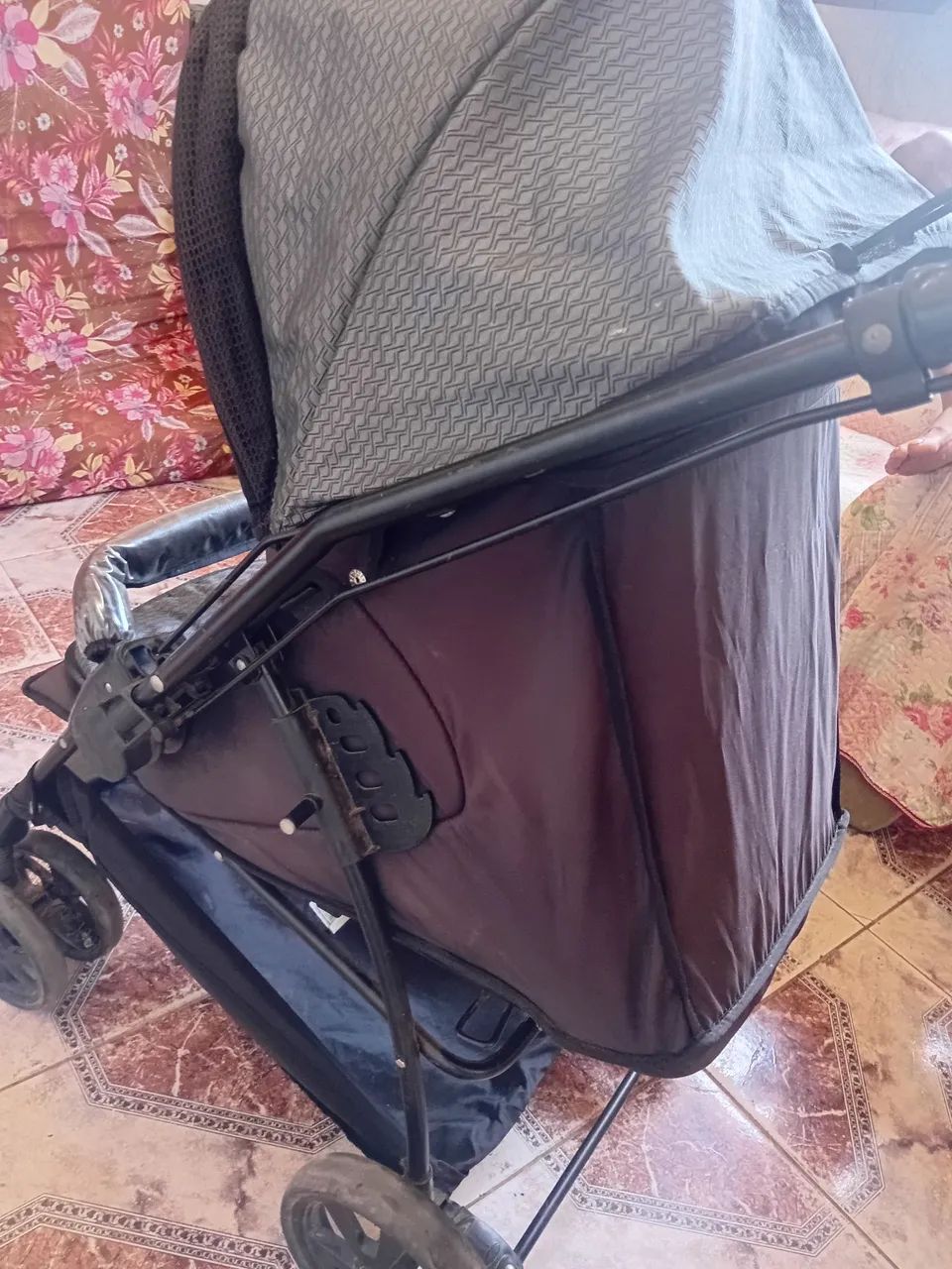 Vende-se um carinho de bebê - Foto 3