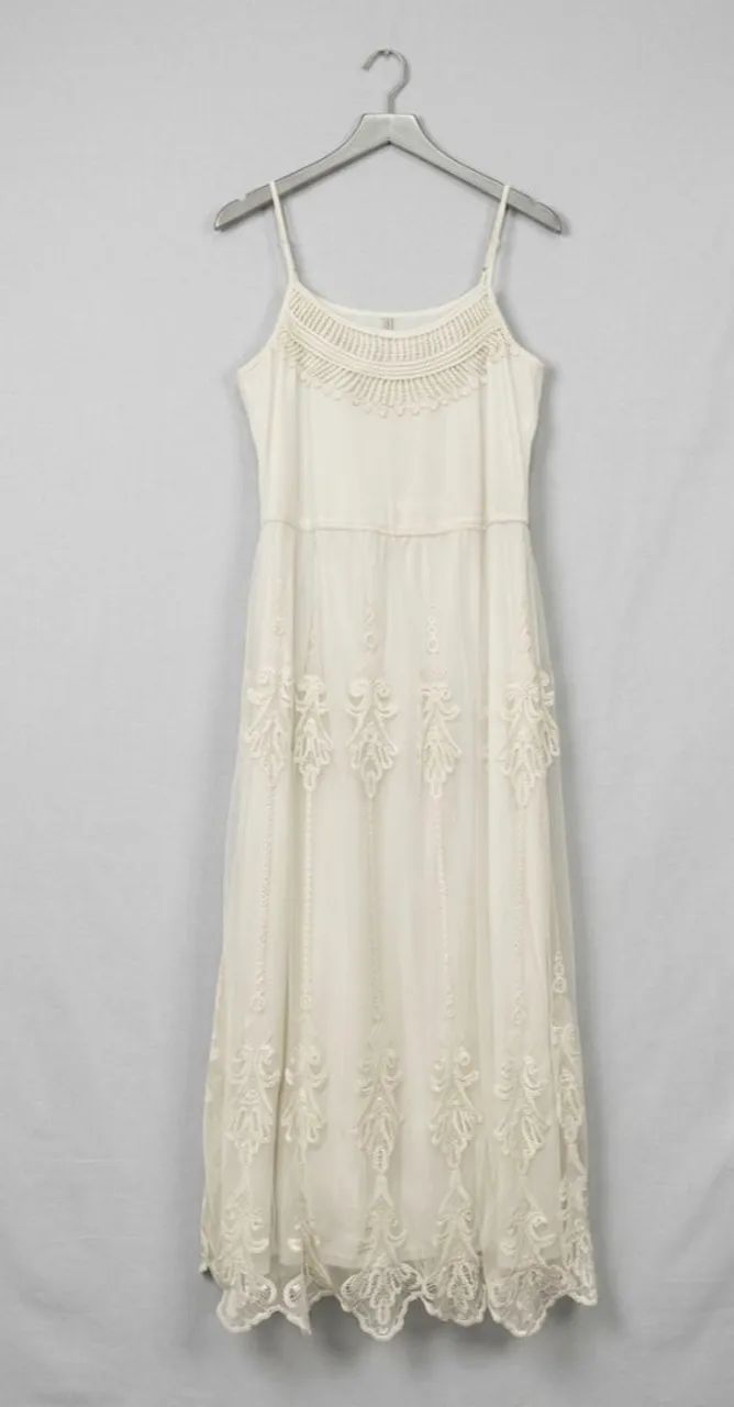 Vestido OFF WHITE - Plus size usado 1 vez
