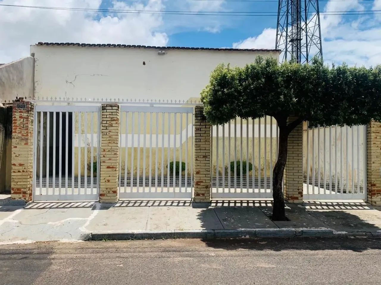 Ponto Comercial para Venda em Uberlândia, Tocantins, 1 dormitório, 2 banheiros, 1 vaga - Foto 5