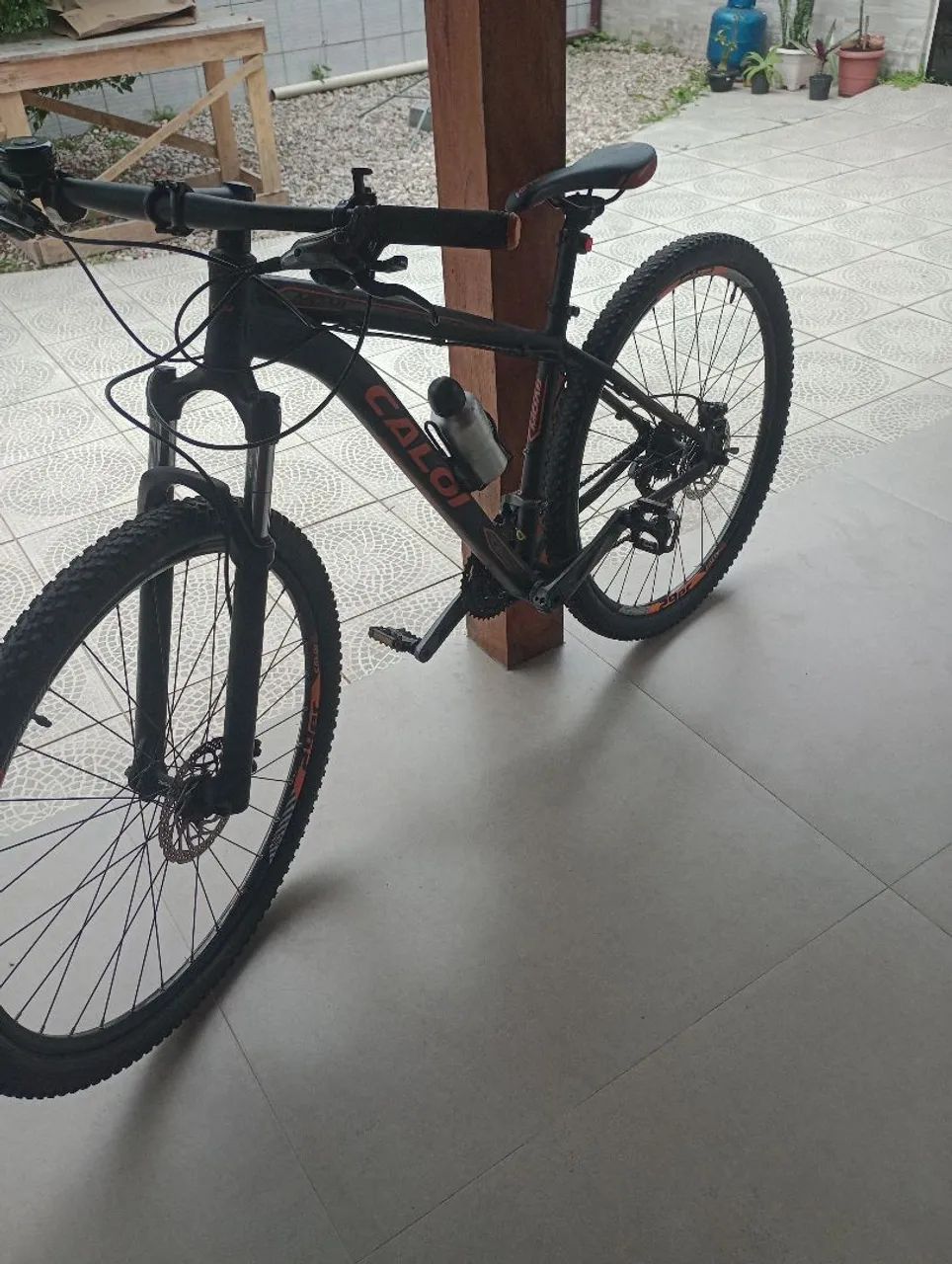 Duas bikes Caloi moab aro 29 todos componentes alívio 