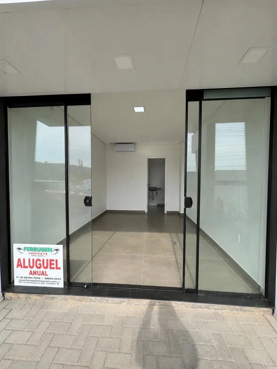 SALA COMERCIAL DE LOCAÇÃO ANUAL NA PALHOCINHA  - Foto 2