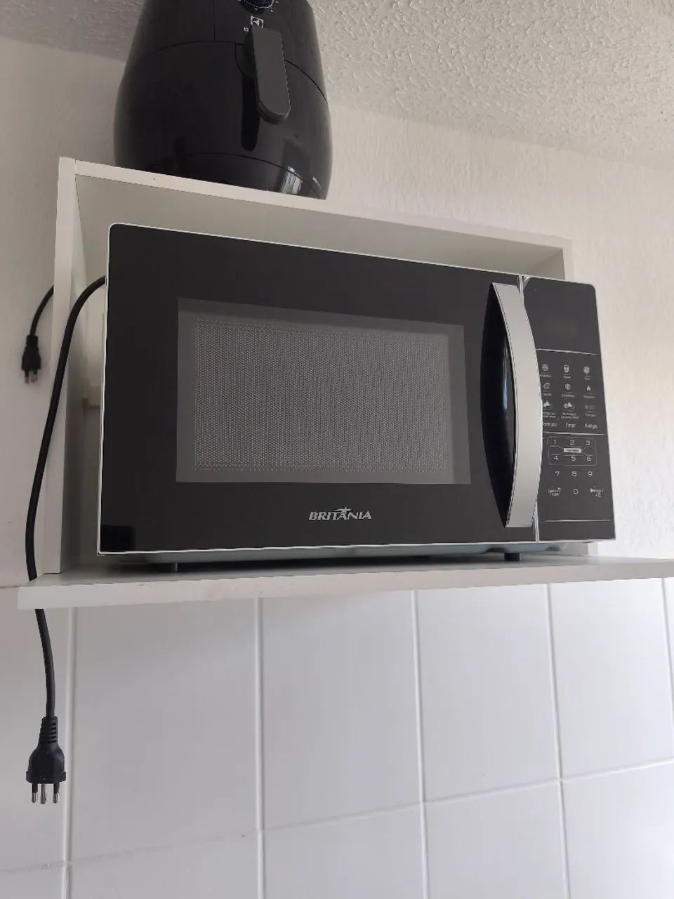 Microondas Britânia bmo38