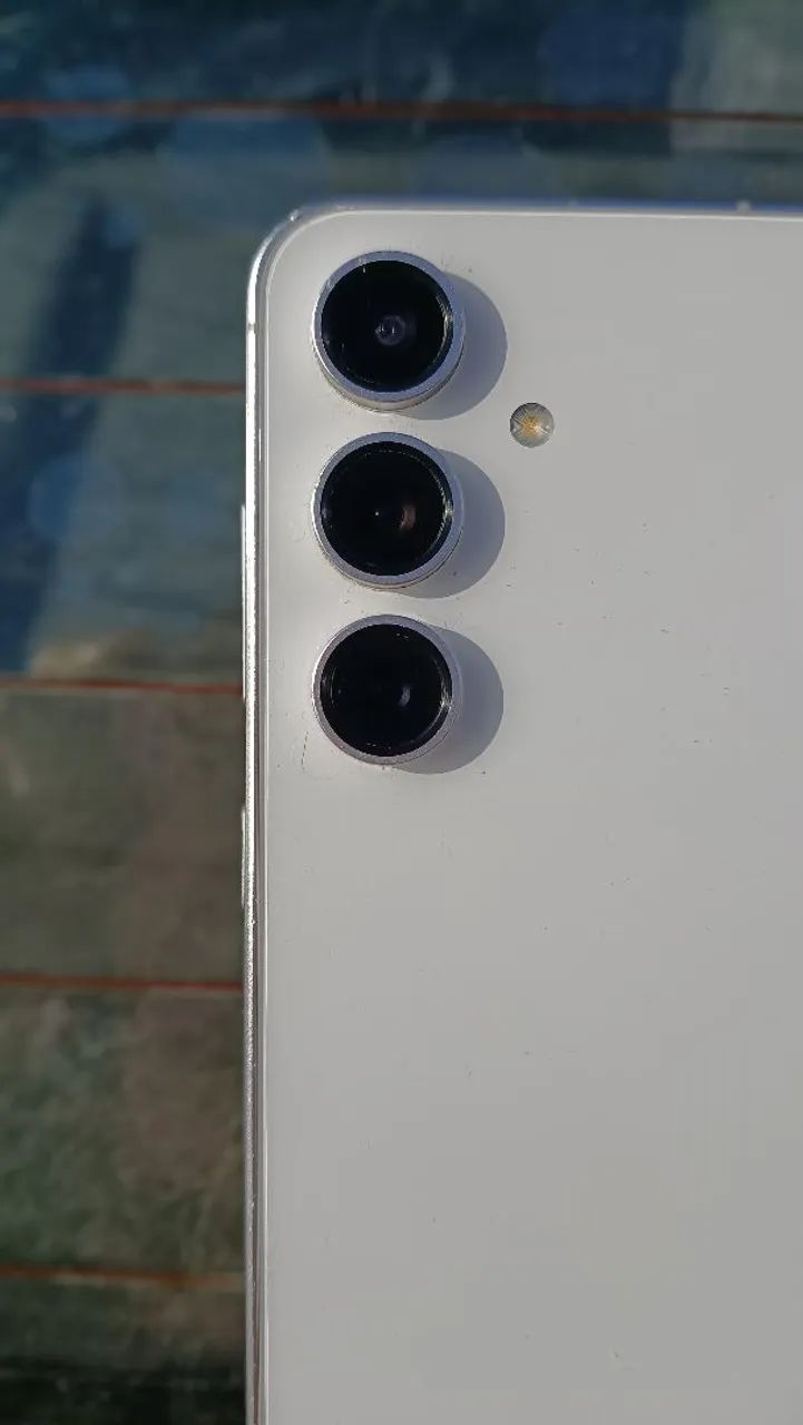 Samsung S24 FE 128GB - Excelente Estado - Foto 2