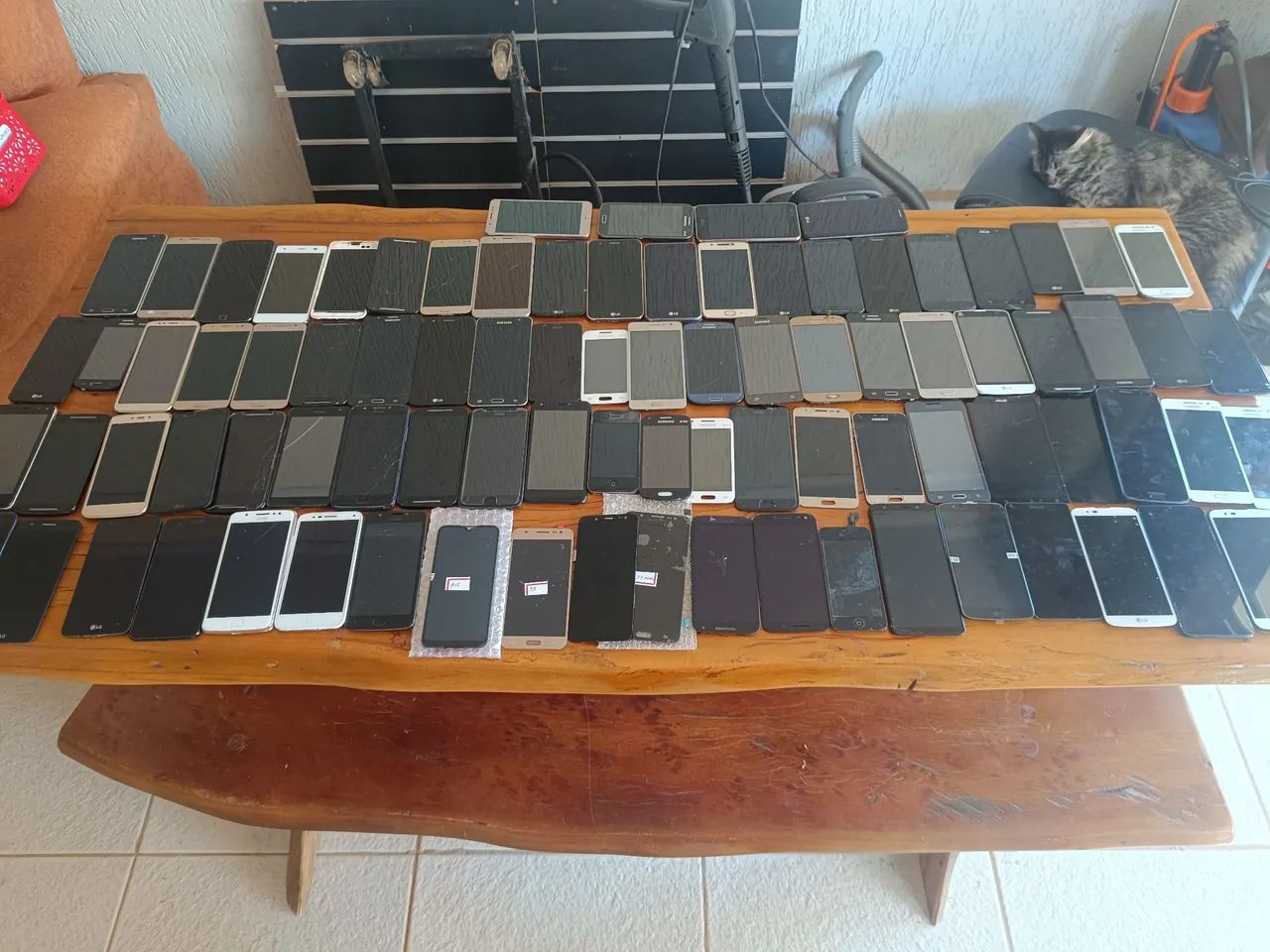 Lote de 88 telas para celulares 