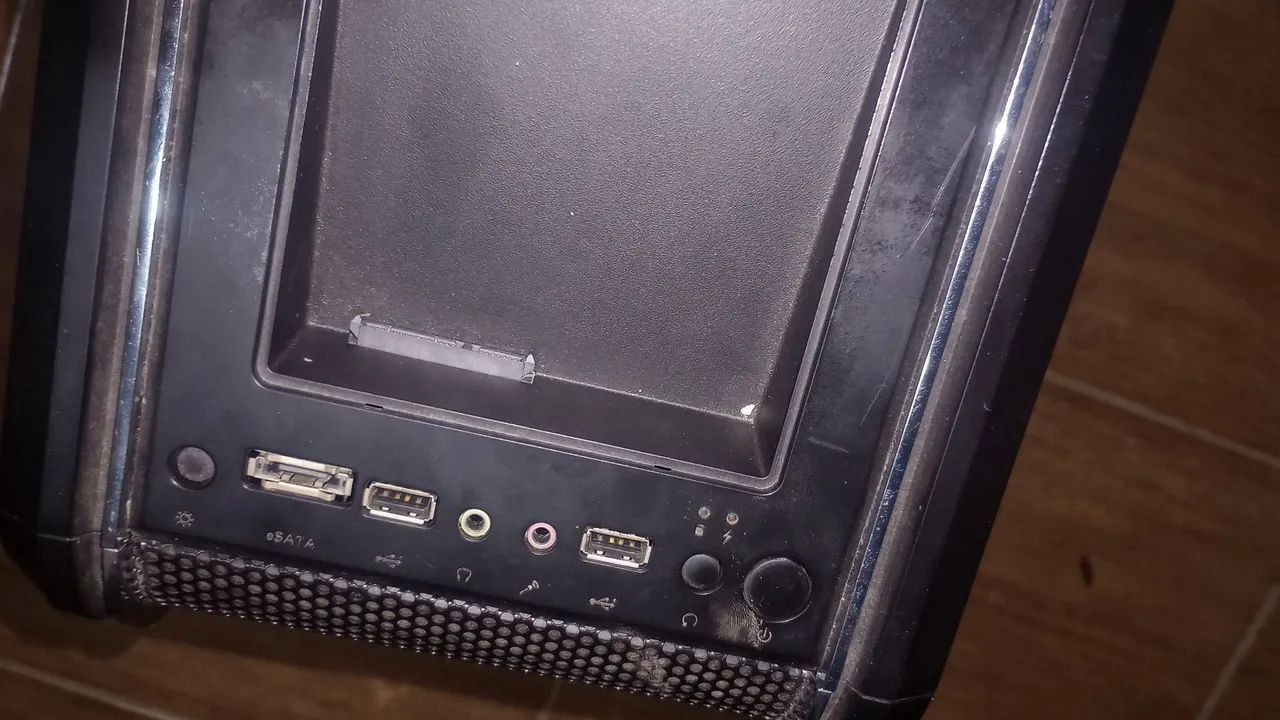 gabinete cooler master premium - Foto 3