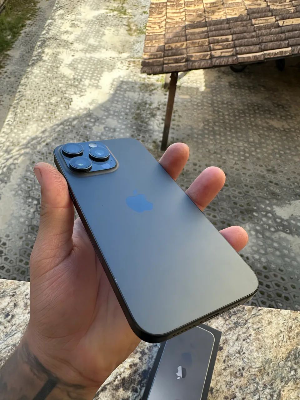 iPhone 15 pro Max 256GB - Celulares e Smartphones - Sagrada