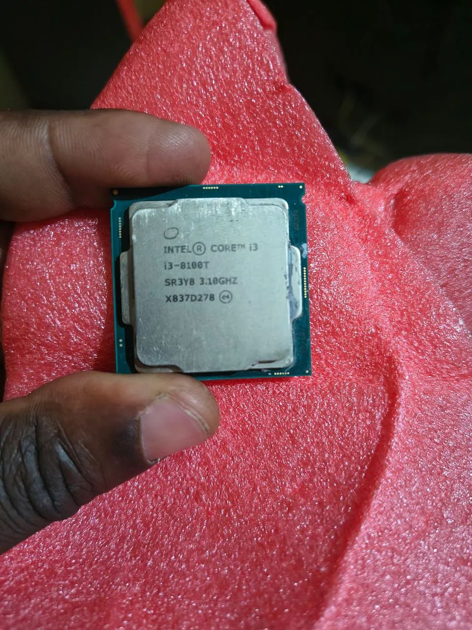 I3 8100T