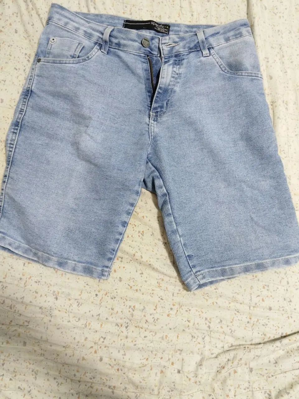 Bermuda jeans, preço negociável 