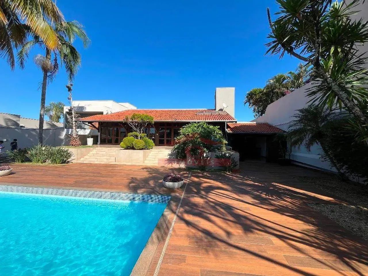 CASA PARA VENDA/LOCACÃO SAMAMBAIA