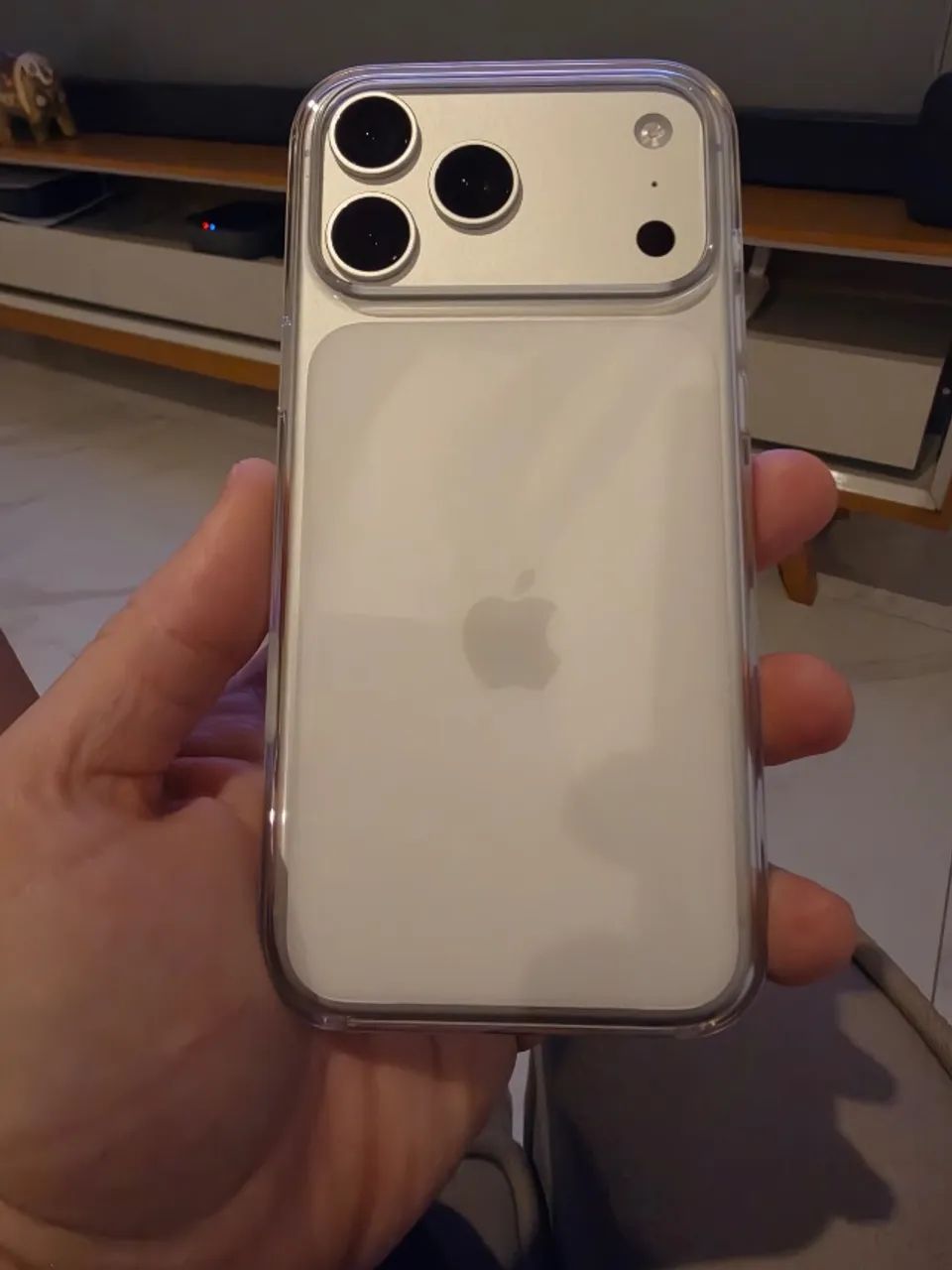 iPhone 17 Pro Max - 256Gb / Prata - Foto 2