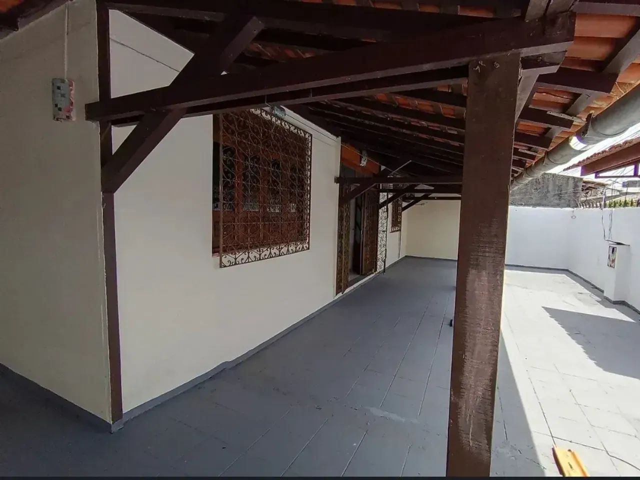 CASA DE ESQUINA 3/4 COM 1 SUITE  CONJUNTO TAPAJÓS