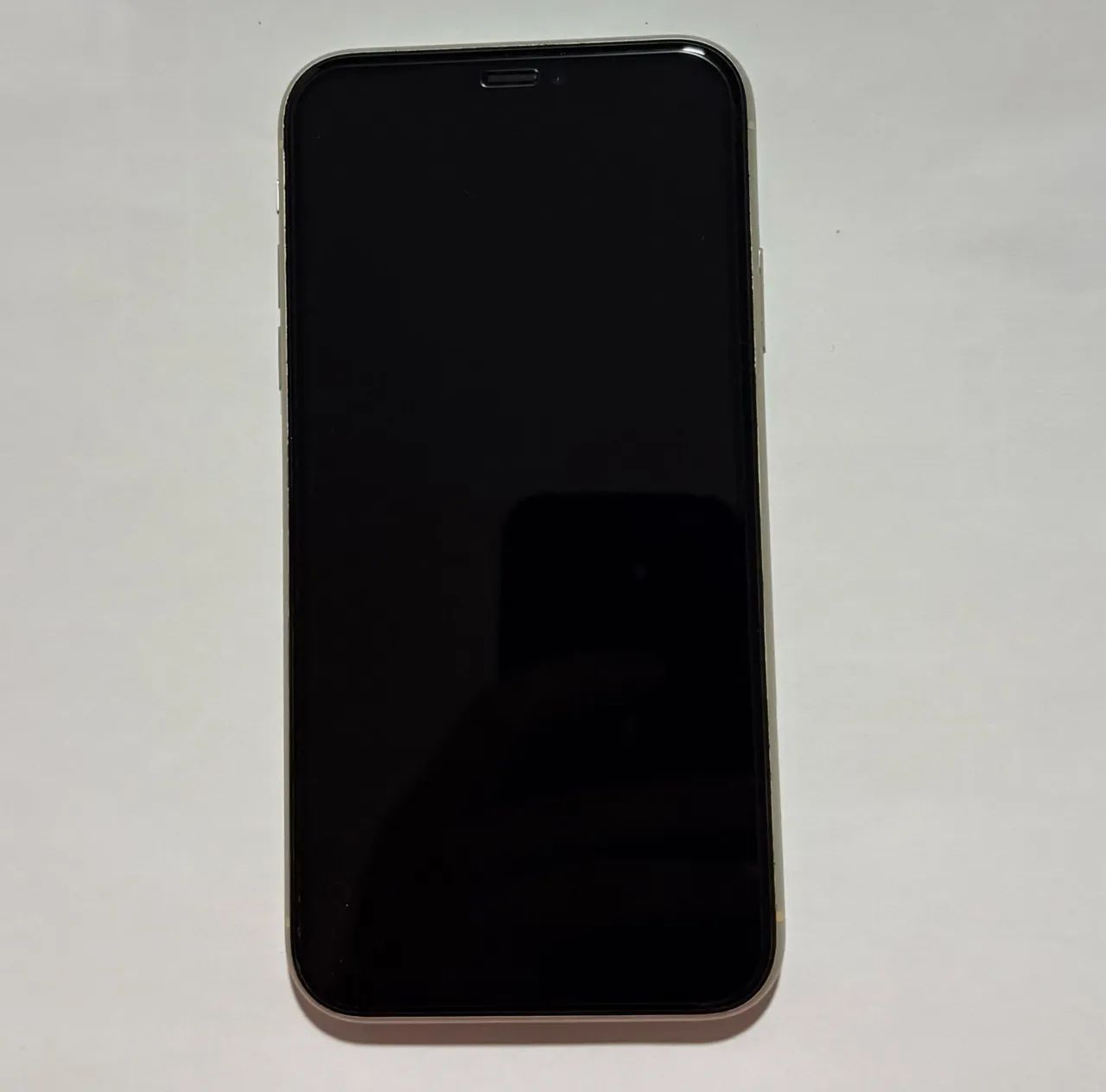 iPhone 11 64GB - Muito Conservado + Caixa e Cabo - Foto 2