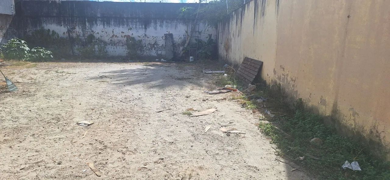 Alugo Terreno no Antônio Bezerra
