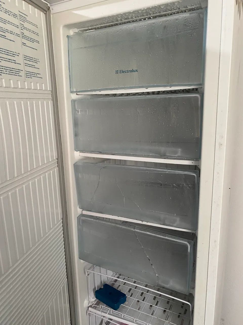 Freezer vertical Eletrolux  - Foto 2