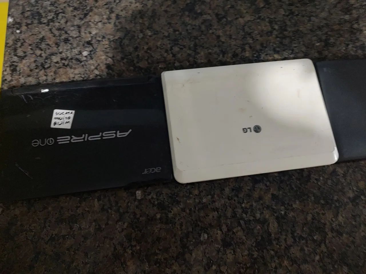 Lote de 4 netbook para uso de peça ou componente com defeito - Foto 3