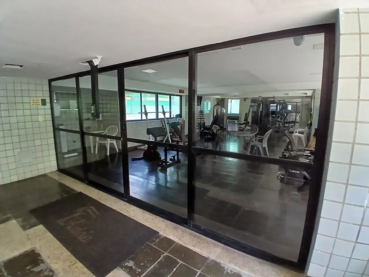 Apt. com 254mt área útil, 4 Garagens, próximo do Parque da Jaqueira, excelente local da Ta - Foto 5