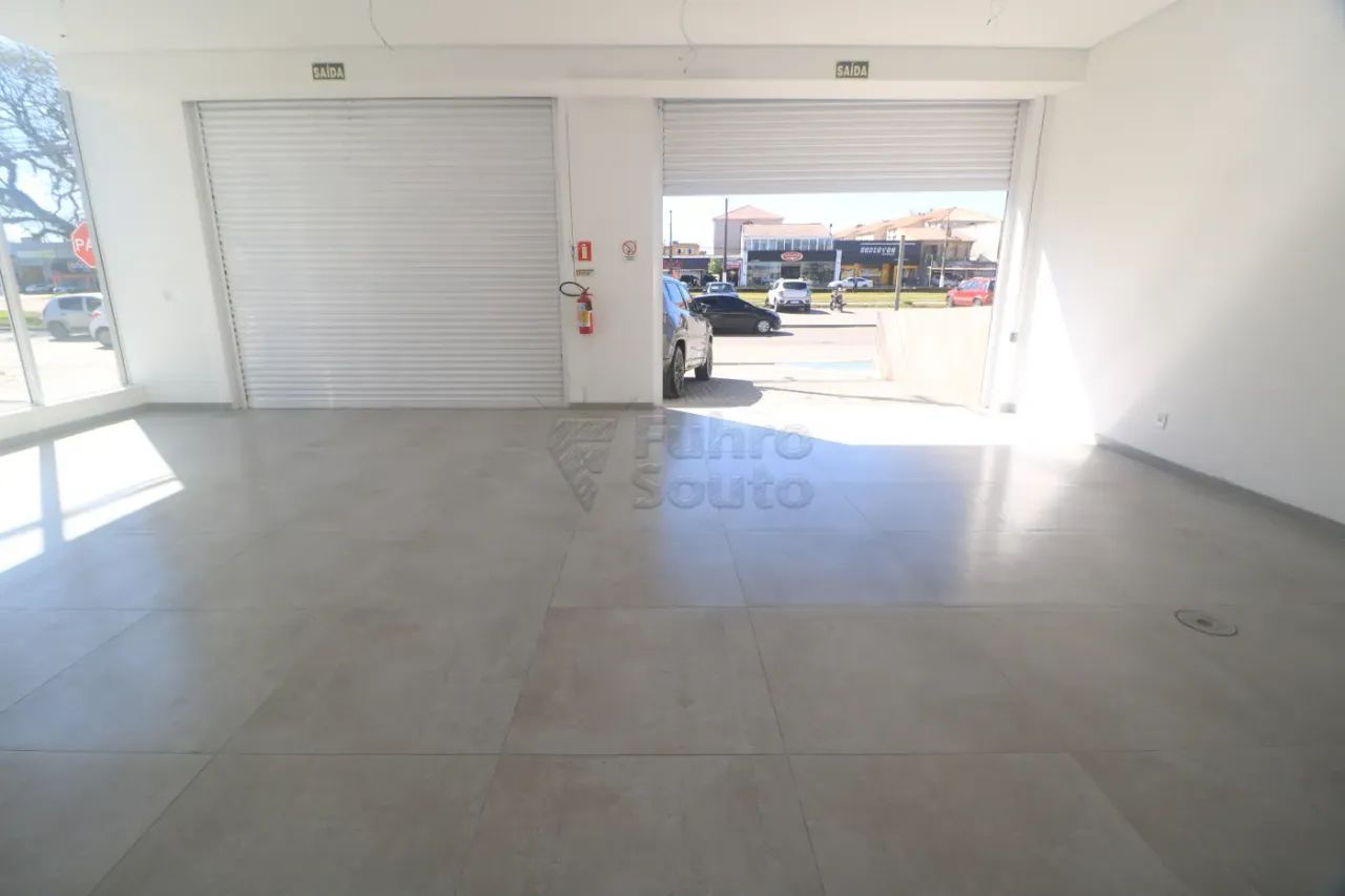 Prédio Comercial na Avenida Duque de Caxias