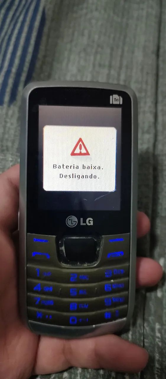 Celular lg tri chip funcionando  - Foto 3