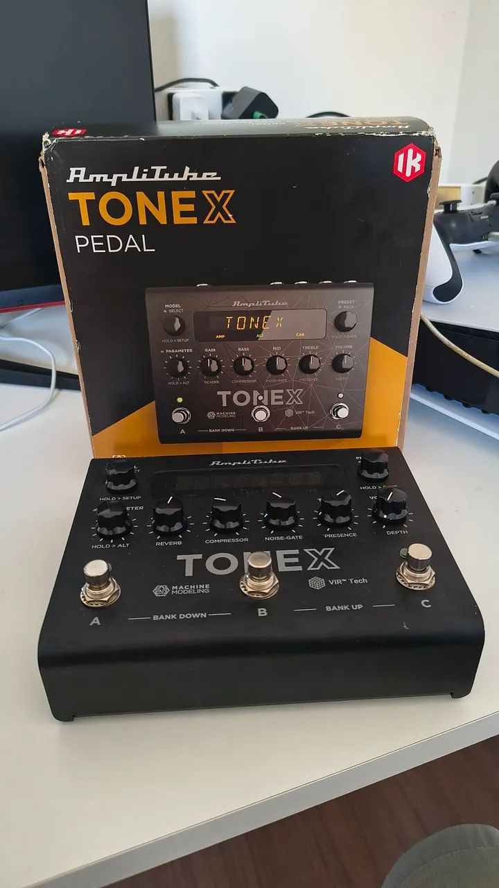 Pedal Tonex + Software tonex Max 