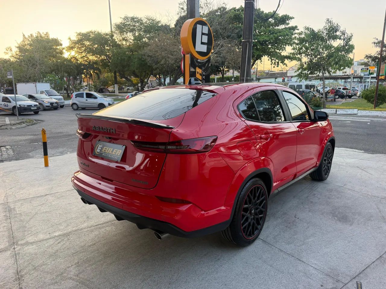 Fiat Fastback Abarth Turbo Flex 1.3 Aut. 2025 - Foto 2