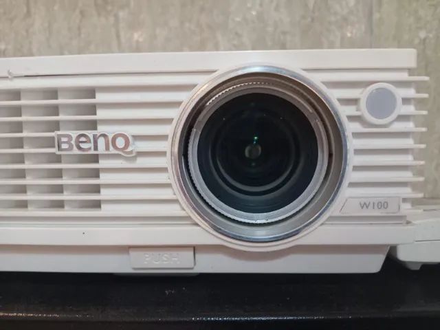 Projetor Benq W100, Funcionando Perfeitamente, apenas 350,00 - Foto 3