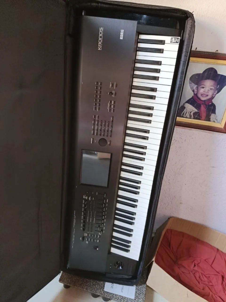 Vendo teclado kronos classic 73  - Foto 5
