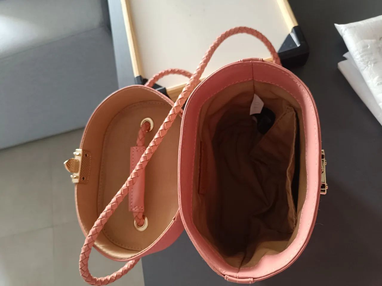 Bolsa Arezzo original couro e ráfia  - Foto 4