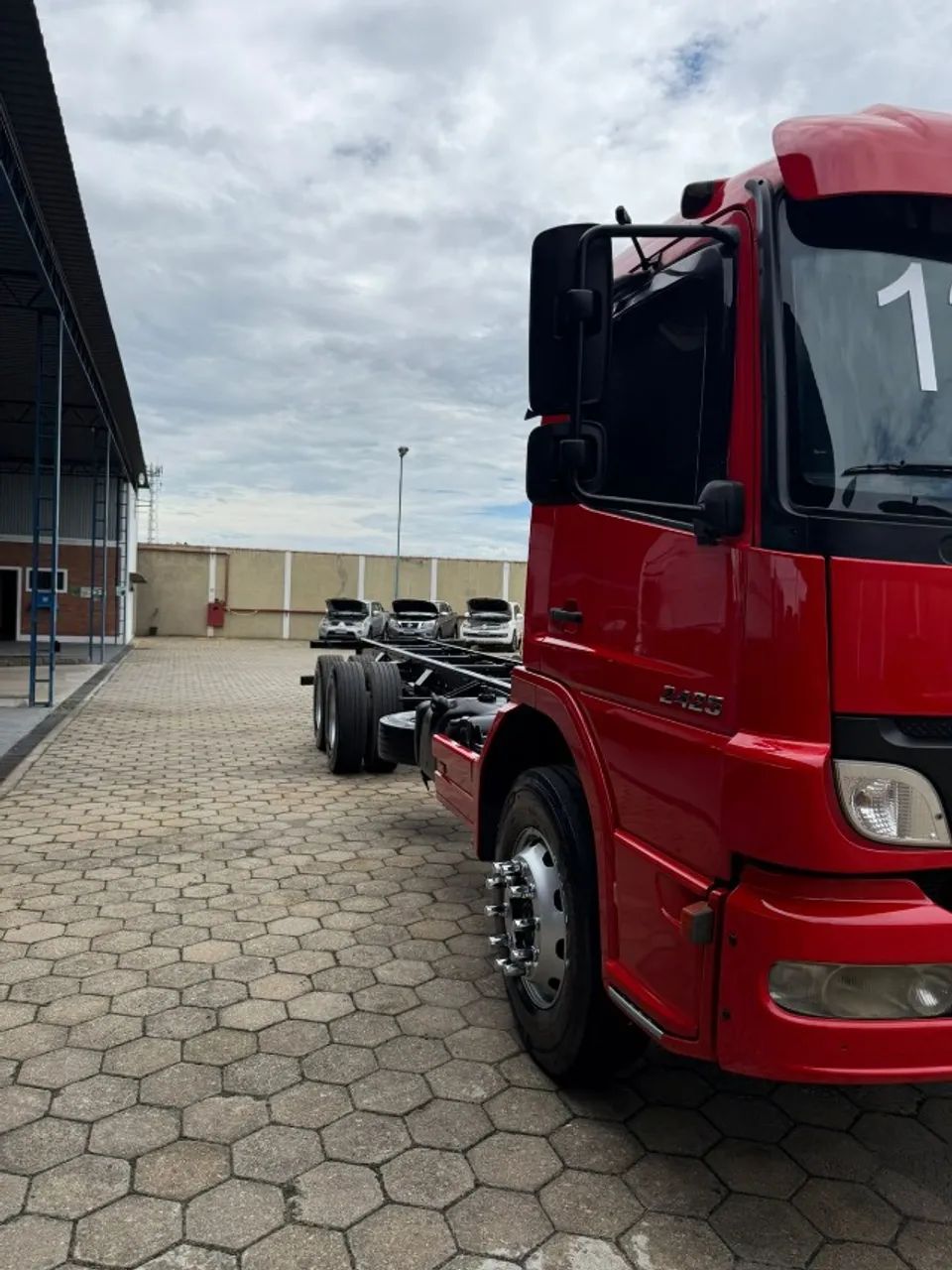 MB ATEGO 2425 ANO 2012 NO CHASSIS - Foto 3