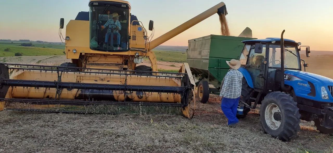 Colheitadeira New Holland TC57 Hydro Plus - Foto 3