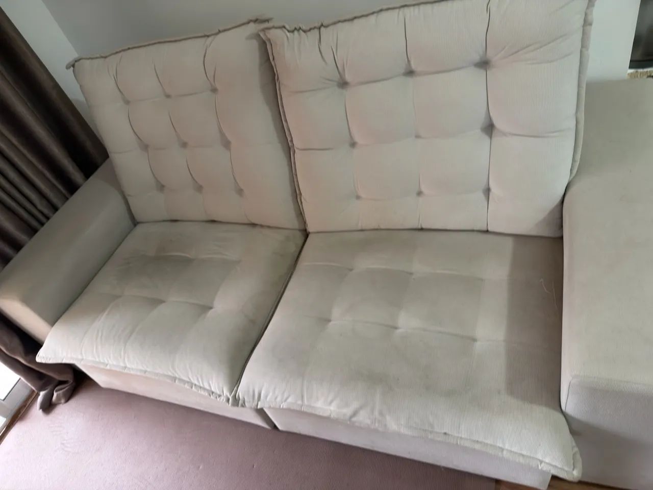VENDO SOFÁ EXTREMAMENTE CONFORTÁVEL - Foto 3