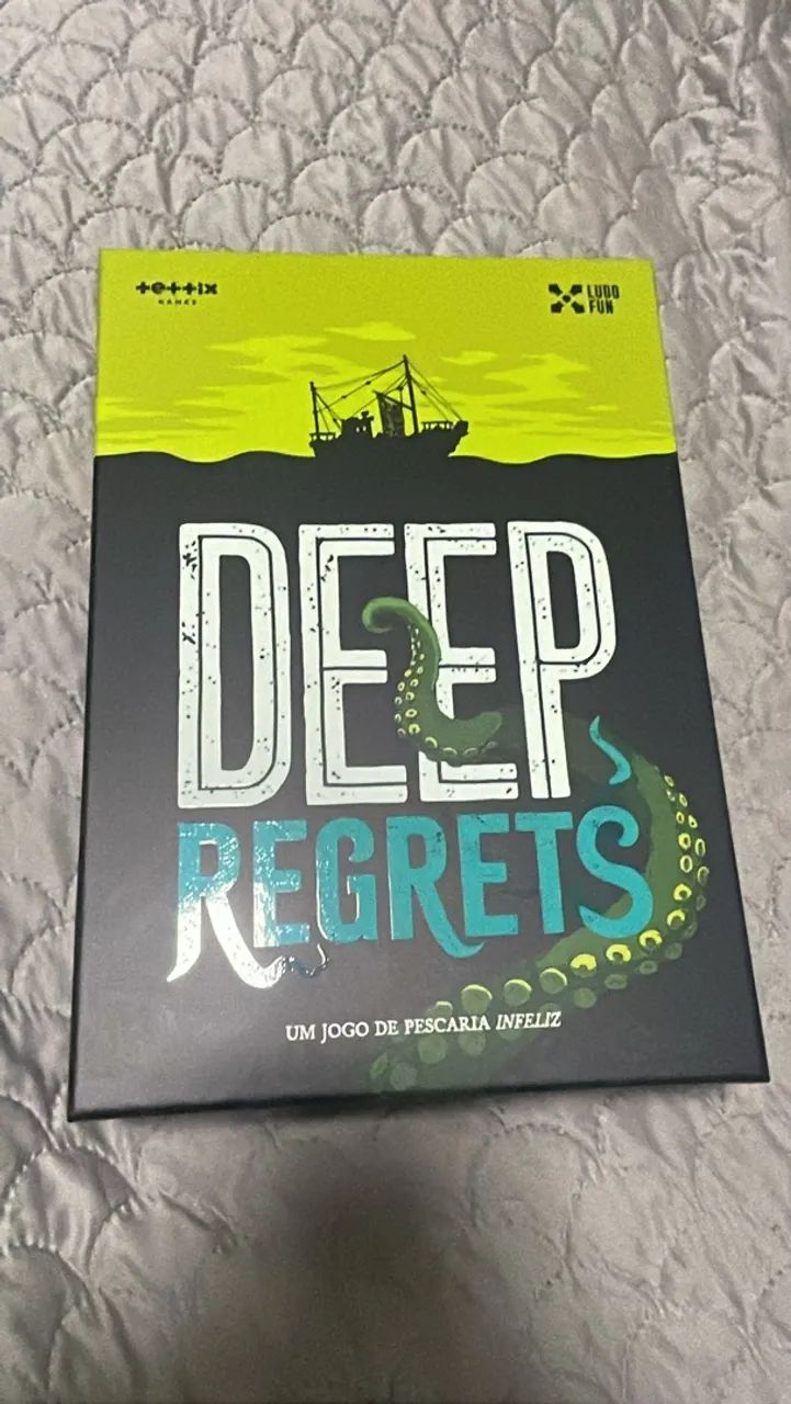 Vendo jogo de tabuleiro Deep Regrets.