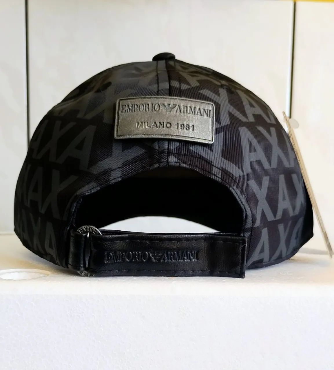 Boné Armani primeira linha  - Foto 4