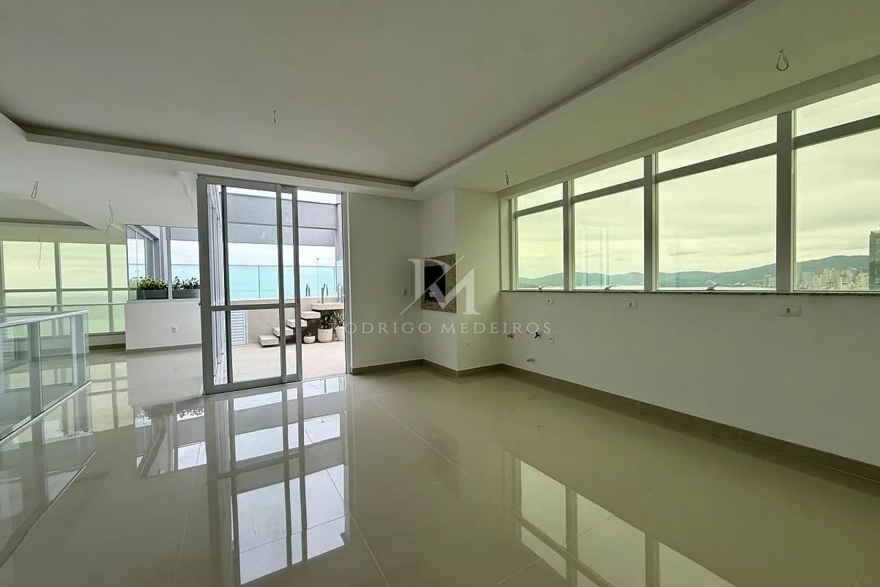 Cobertura duplex com 4 suítes e vista para o mar em Itapema - Foto 2