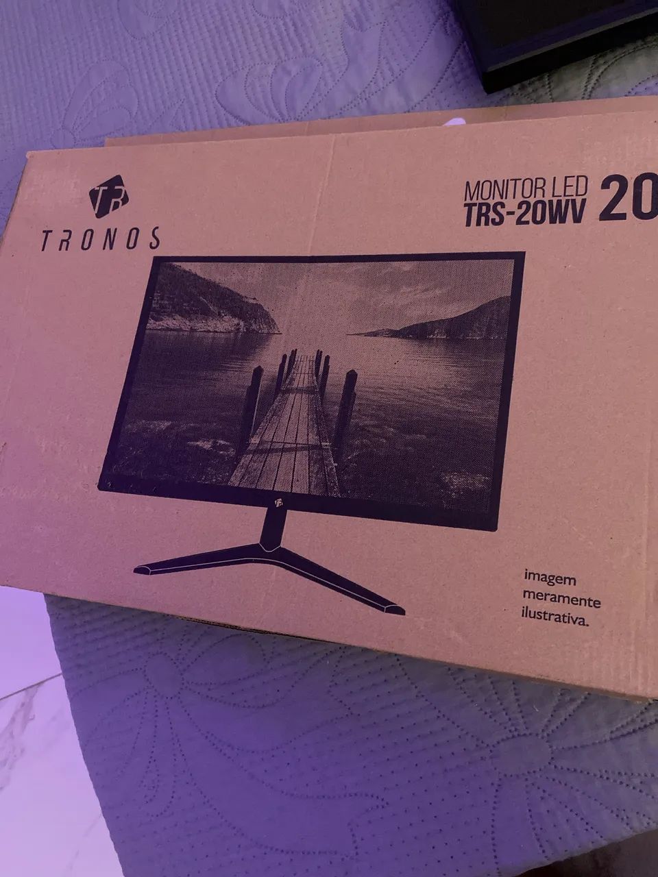 VENDE-SE MONITOR TRONOS 20 POLEGADAS 