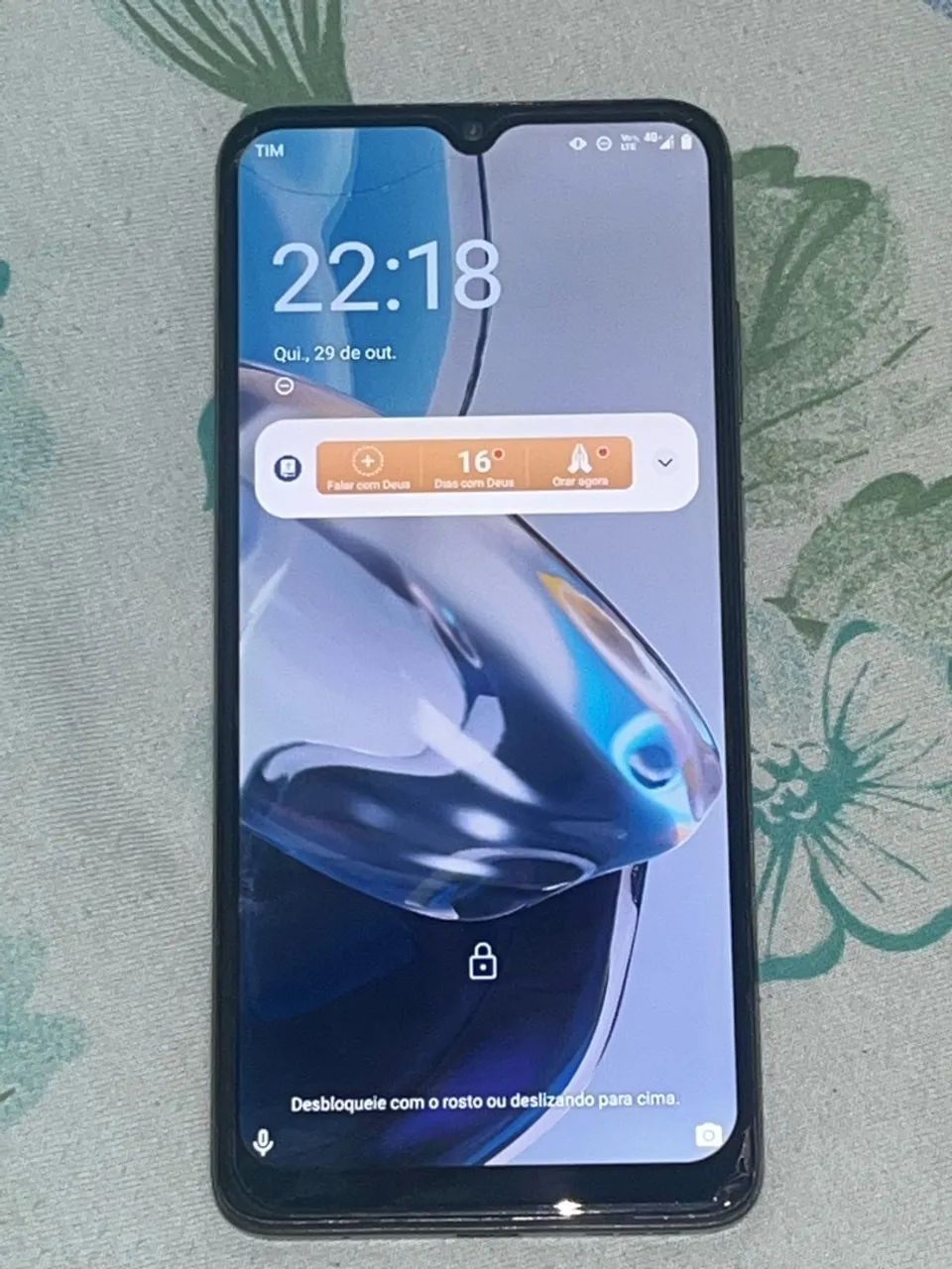 Moto e22 128 gb é 4 de ram  - Foto 2