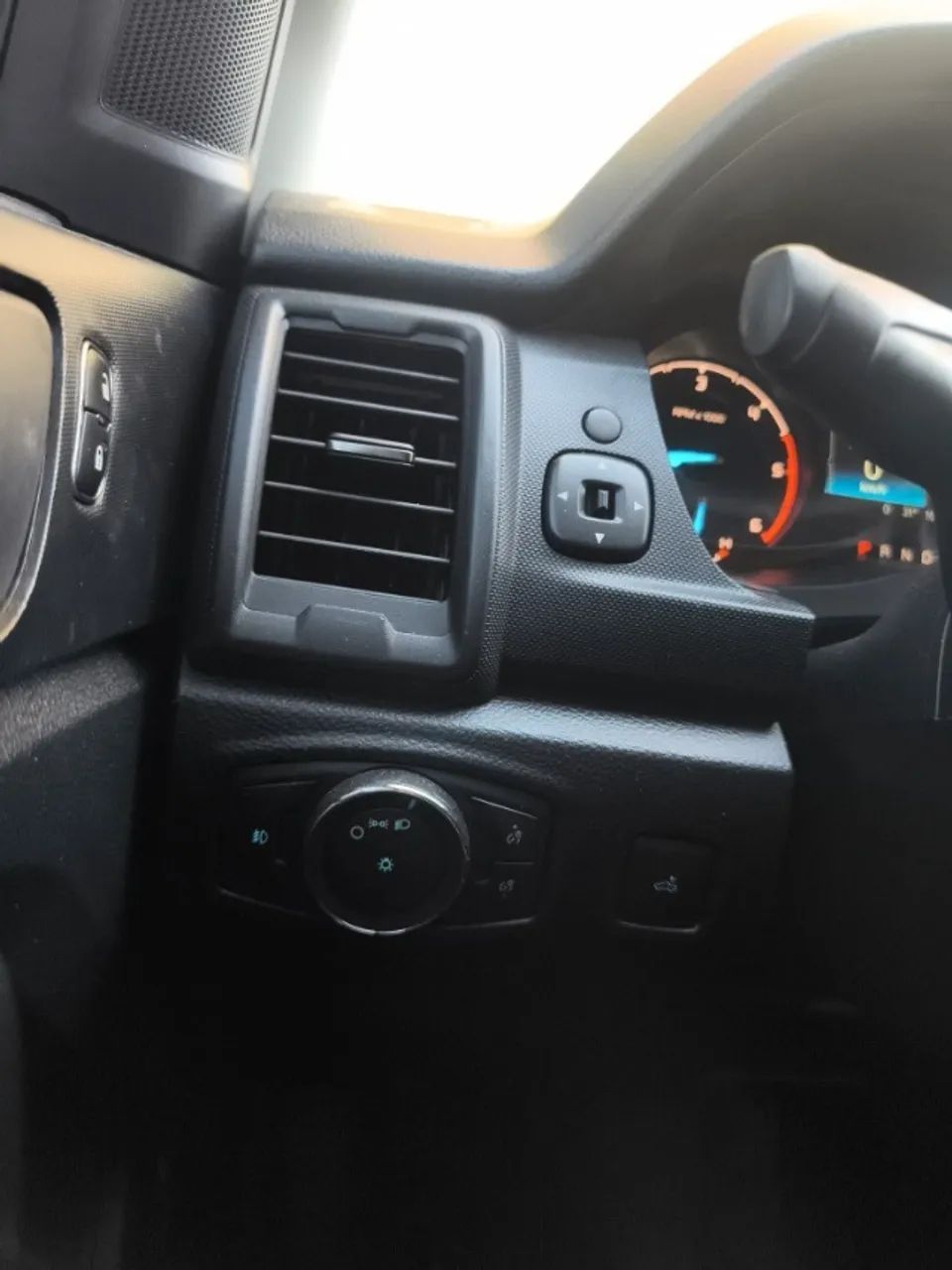 Ford Ranger Black 2.2 4X2 CD Diesel AUT 2023 - Foto 6