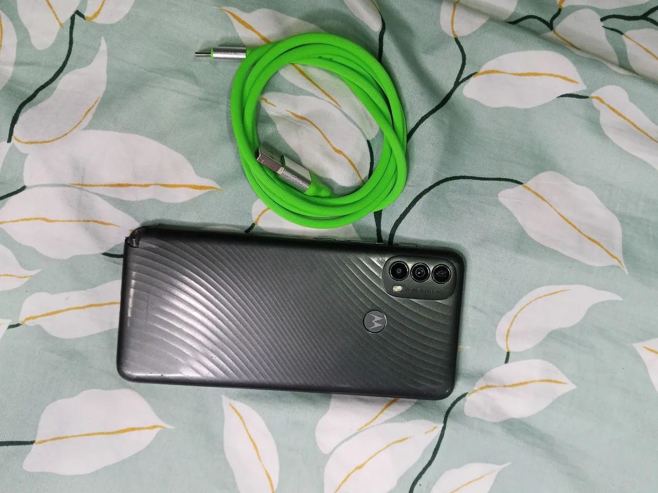 Celular moto E40 em perfeito estado  - Foto 2