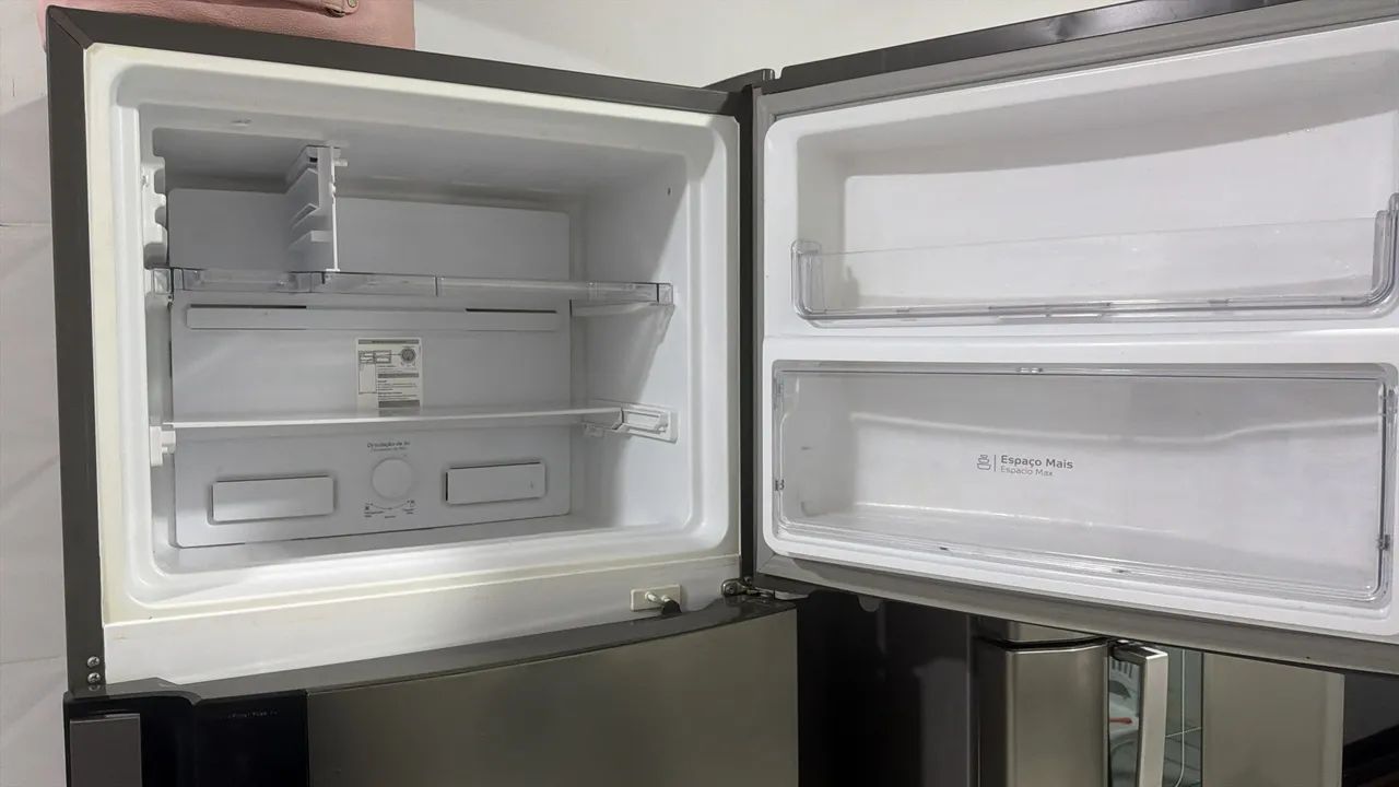 Vendo geladeira cônsul 490L - Foto 2