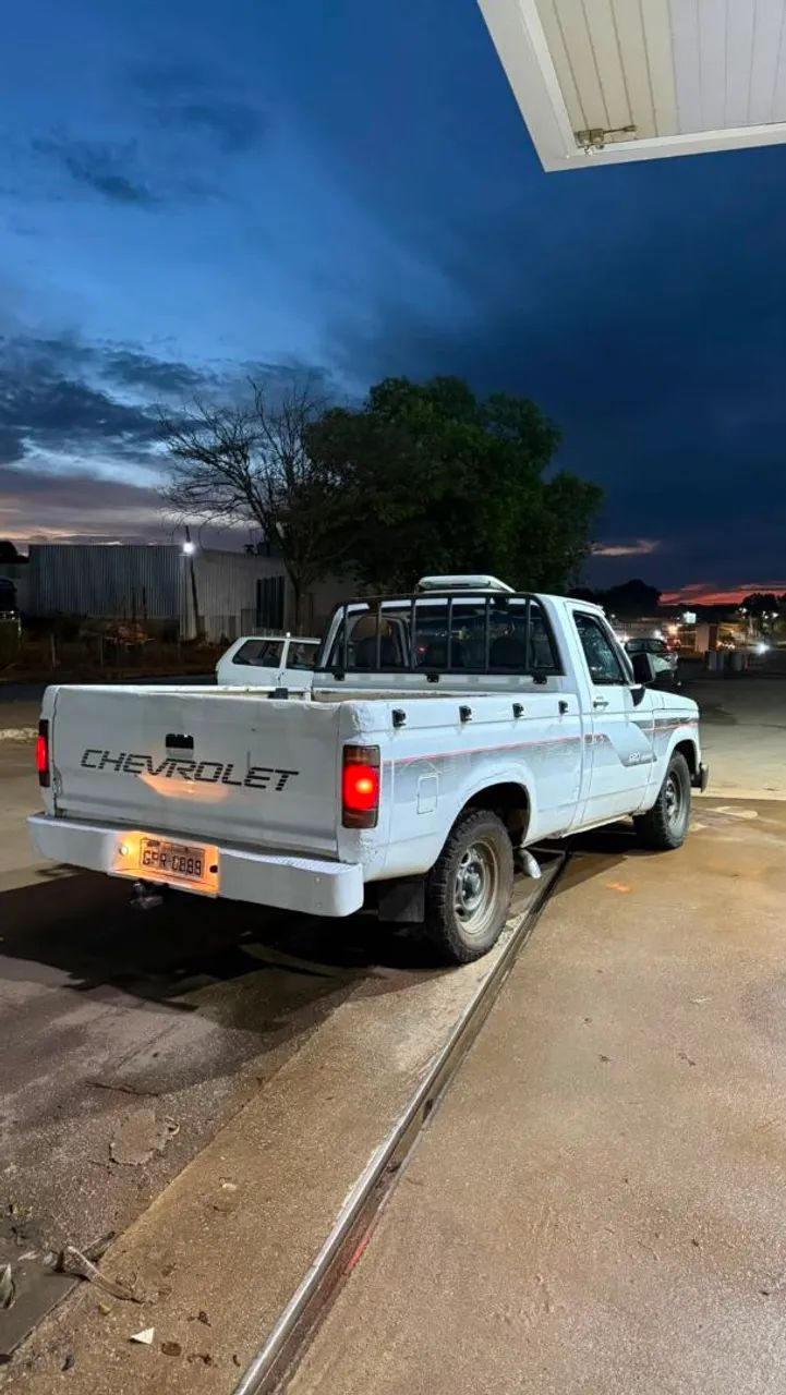 Chevrolet D-20 1988