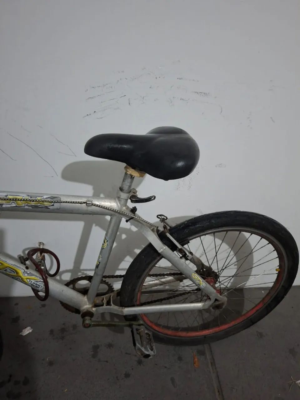 Bicicleta Aro 26, de alumínio - Foto 3