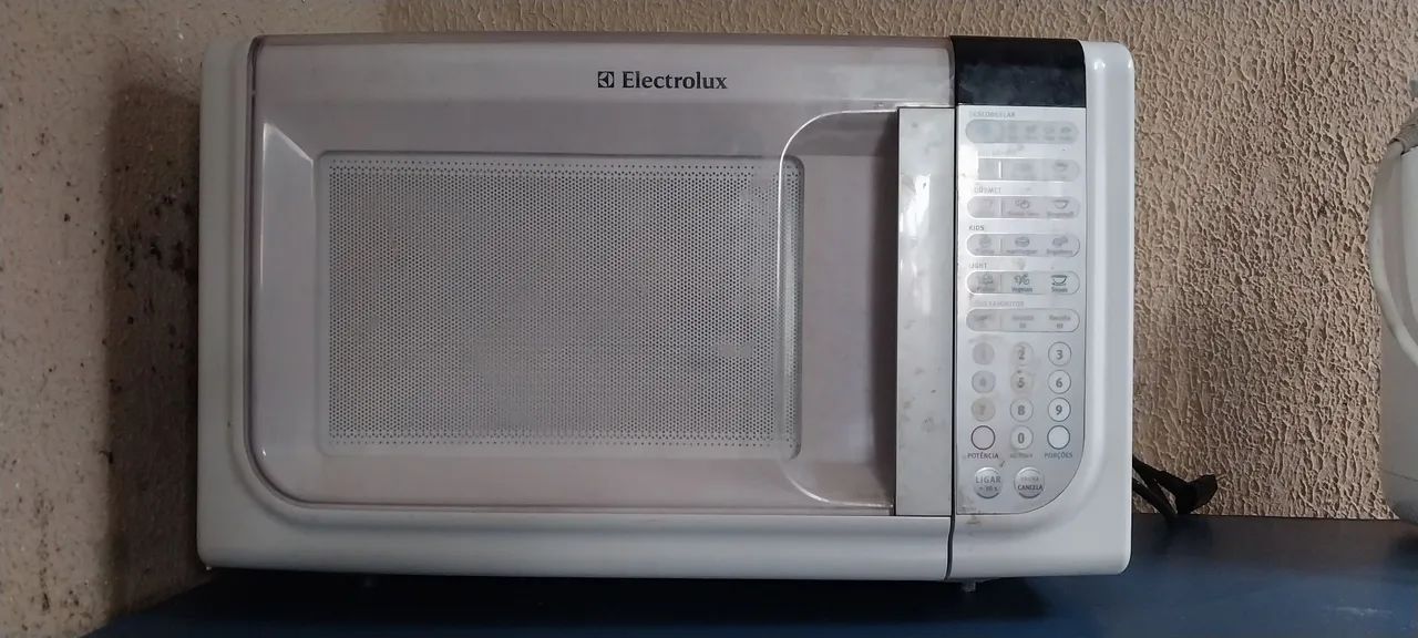 Microondas electrolux 31l  - Foto 3