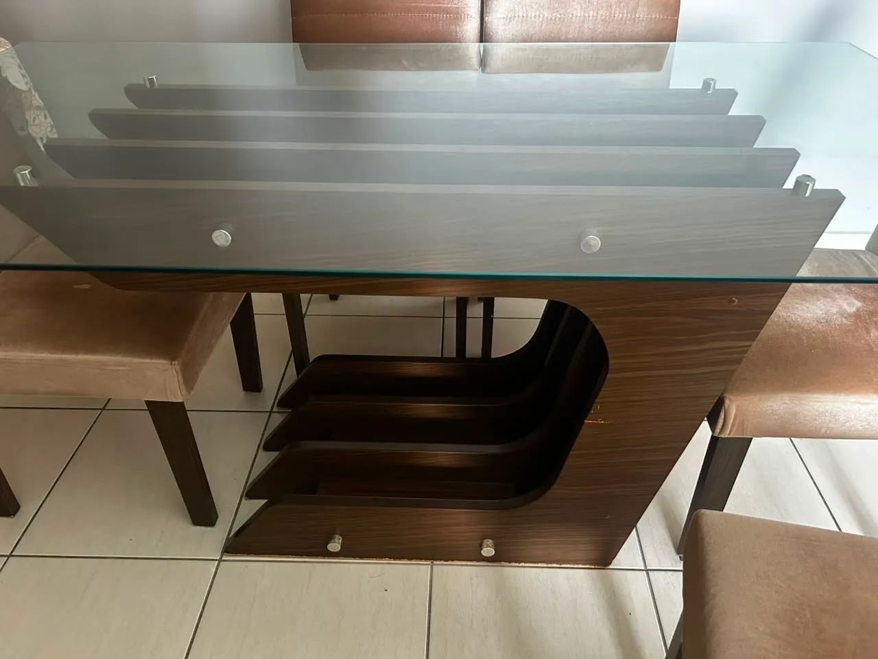 Mesa com 6 cadeiras  - Foto 4