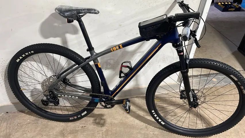 Bicicleta Caloi Carbon Ibex 19/G